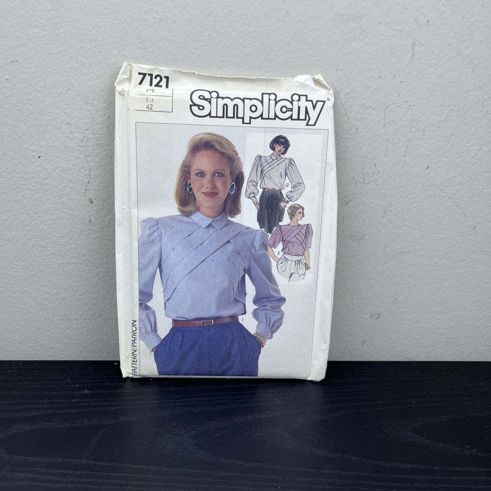 Vintage Simplicity 7121 Misses Pullover Shirt Top Pattern Size 14 1975